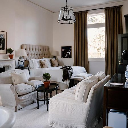 Moss Manor Hotel Мос Вейл Екстериор снимка