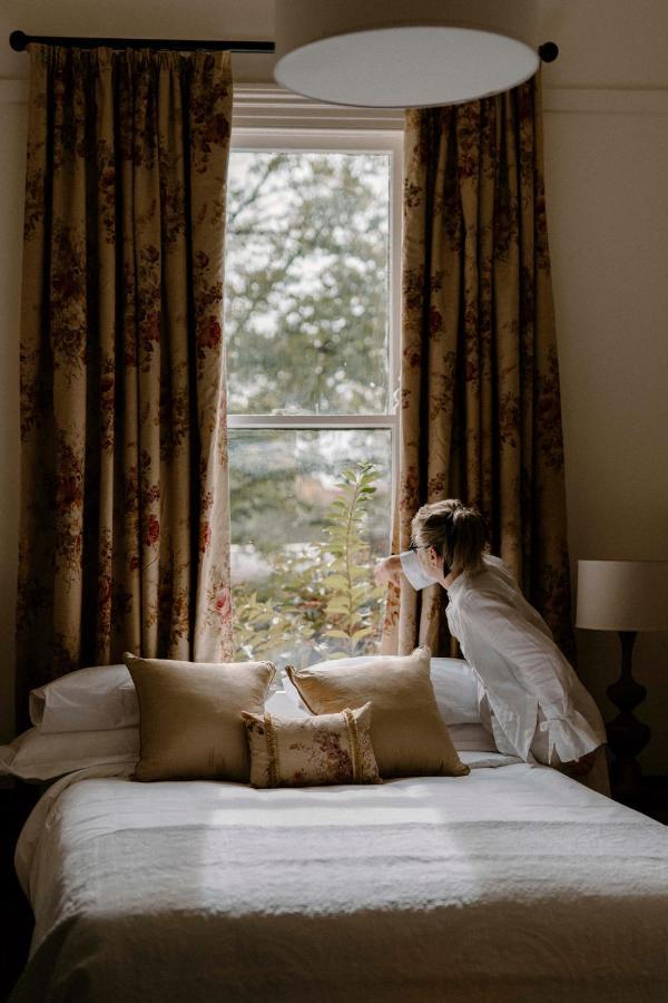 Moss Manor Hotel Мос Вейл Екстериор снимка
